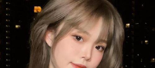 网红爱可可抖音吃瓜